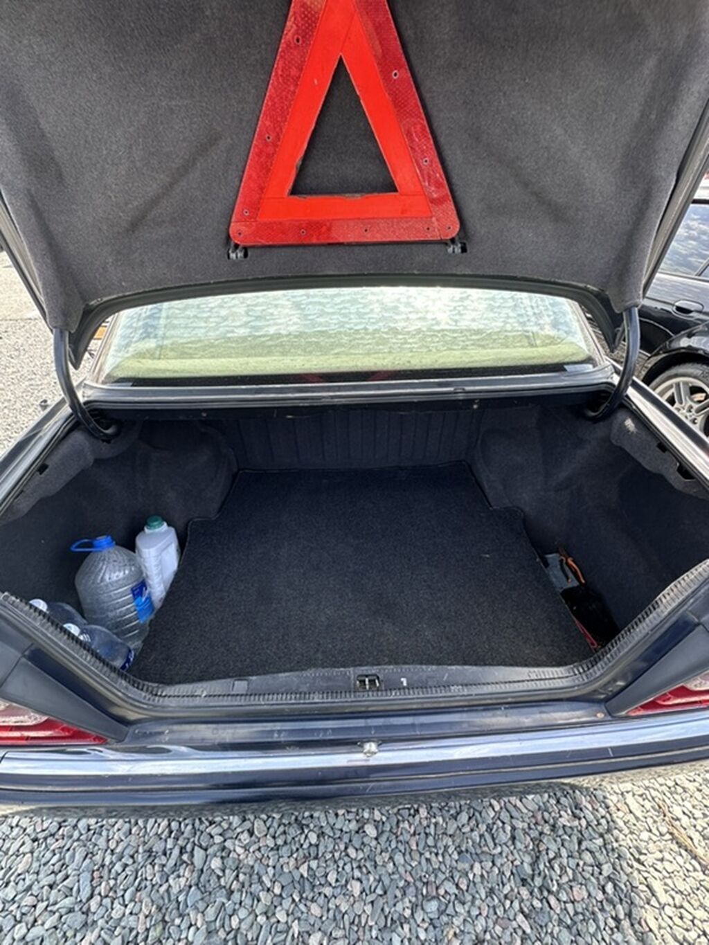 Mercedes-Benz E-Class 1993, седан, 2.2 л, механика: фото 6