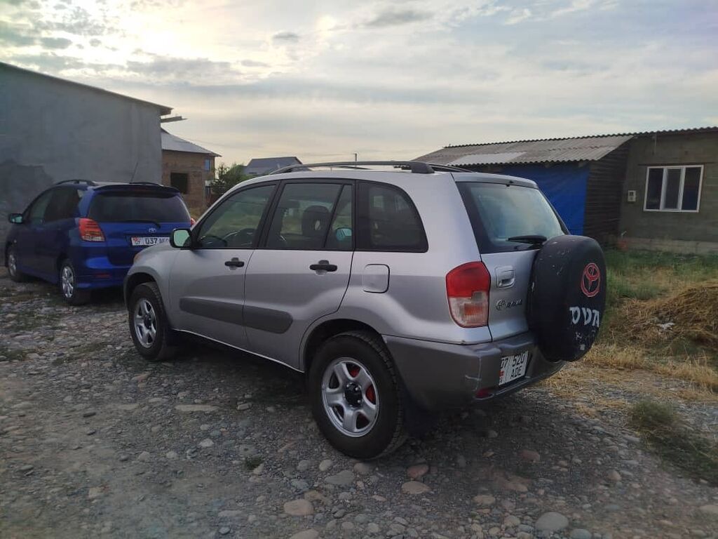 Toyota RAV4: 2002 г., 2.4 л, Автомат, Бензин, Кроссовер: фото 3