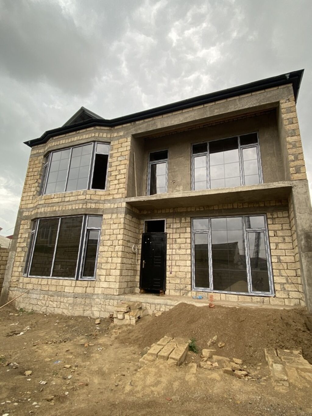 4 otaqlı, 177 kv. m, Kredit yoxdur, Təmirsiz