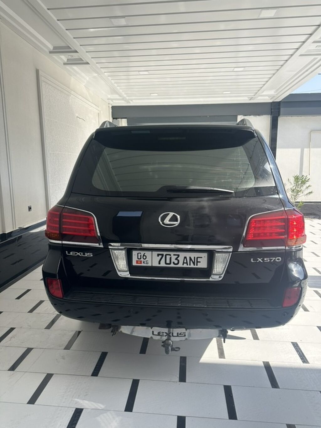 Lexus LX: 2008 г., Внедорожник: фото 3