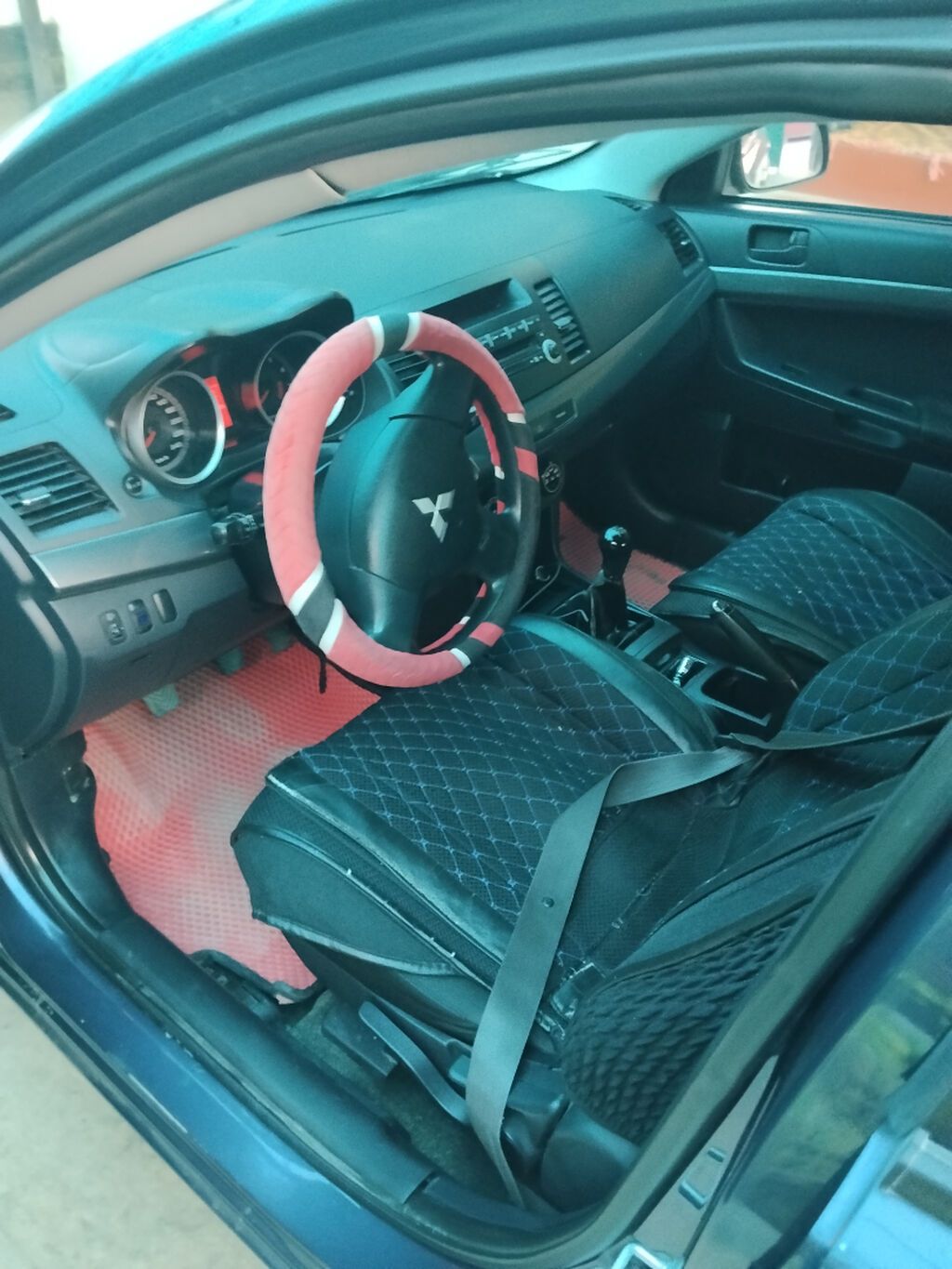 Mitsubishi Lancer: 2008 г., 1.6 л, Механика, Бензин, Седан: фото 2