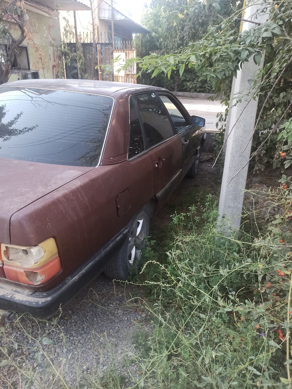 Audi 100: 1989 г., Механика, Седан: фото 8