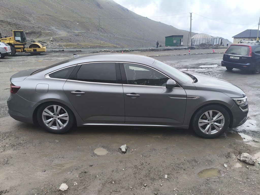 Renault SM6: 2018 г., 2 л, Вариатор, Газ, Седан: фото 1