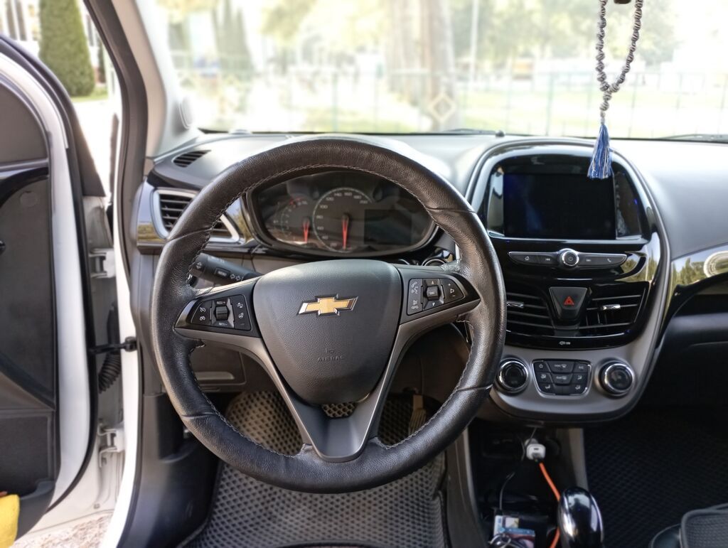 Chevrolet Spark: 2018 г., 1 л, Вариатор, Бензин, Хэтчбэк: фото 6