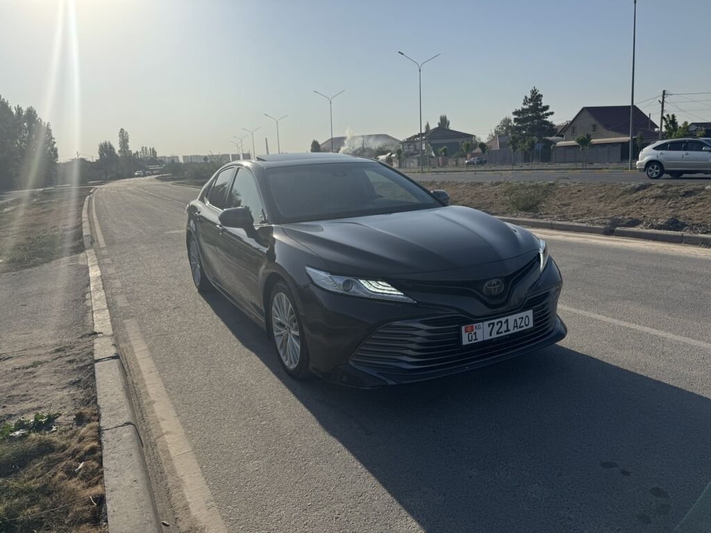 Toyota Camry: 2018 г., 2.5 л, Автомат, Гибрид, Седан: фото 7