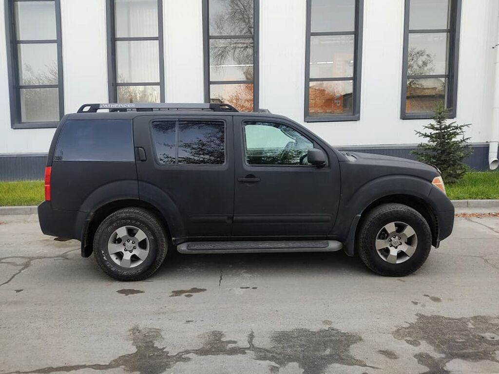 Nissan Pathfinder: 2005 г., 4 л, Автомат, Газ, Внедорожник: фото 2