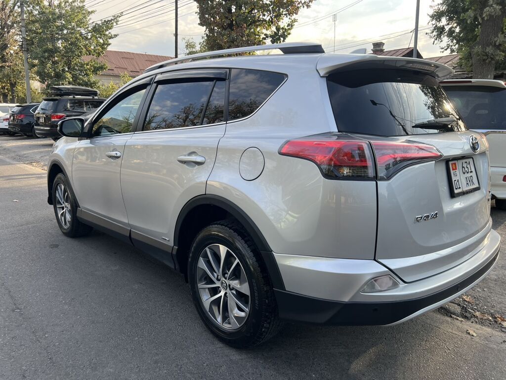Toyota RAV4: 2016 г., 2.5 л, Вариатор, Гибрид, Кроссовер: фото 2