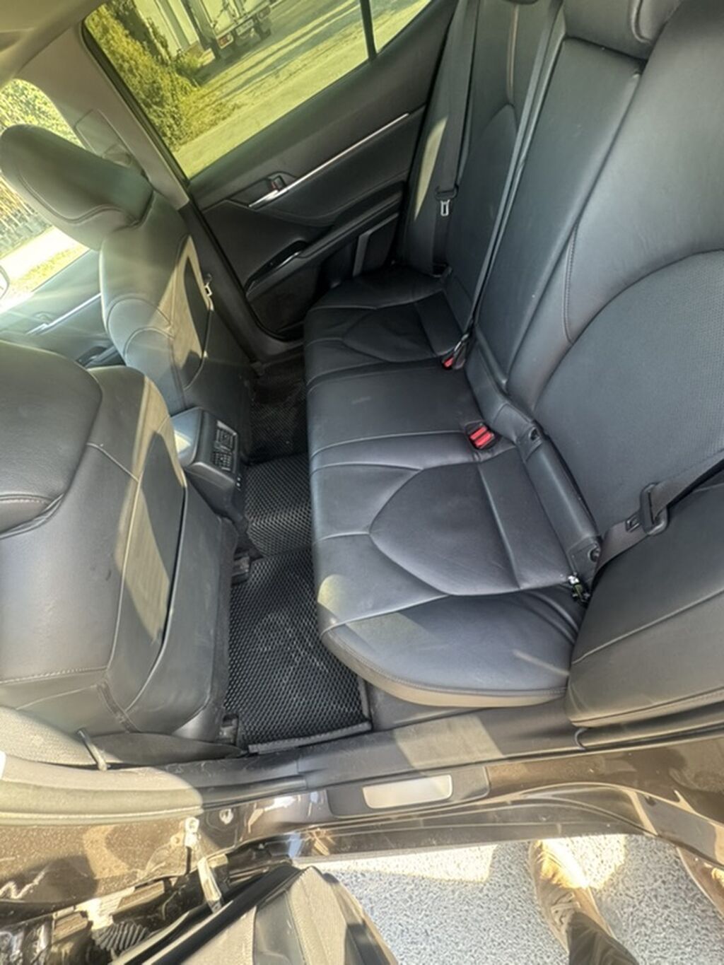 Toyota Camry: 2018 г., 2.5 л, Автомат, Гибрид, Седан: фото 5