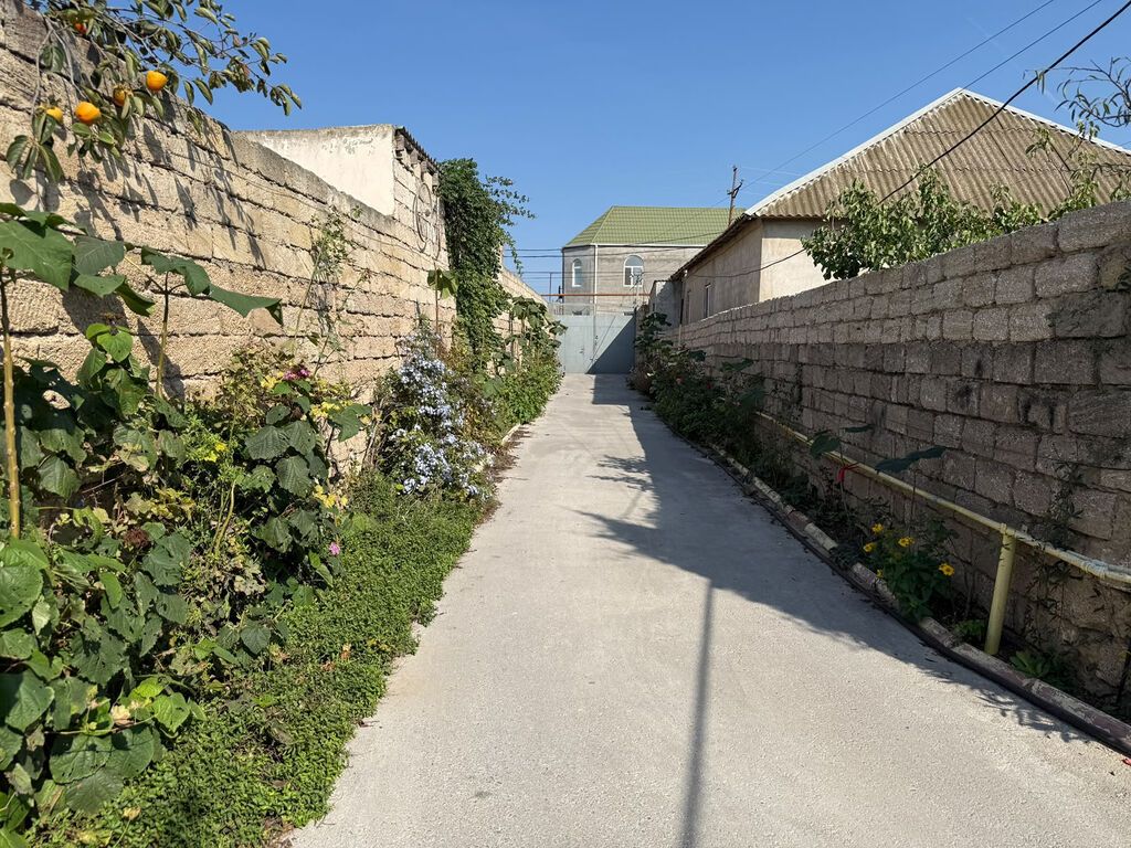 Bakı, Sabunçu qəs., 200 kv. m, 5 otaqlı, Hovuzlu, Qaz, Su, İnternet