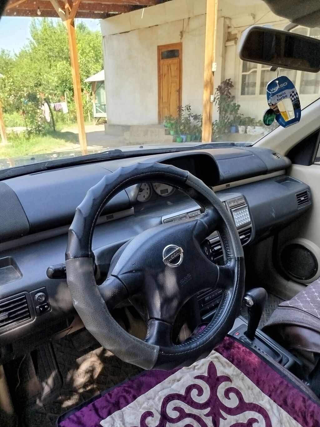 Nissan X-Trail: 2001 г., 2 л, Автомат, Бензин, Кроссовер: фото 2