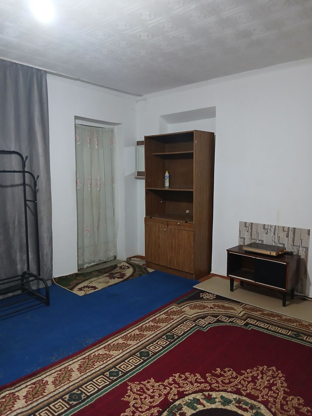 Бир чон комната квартирага 22кв,м жер тамдан берилет .Суу,туалет: фото 3
