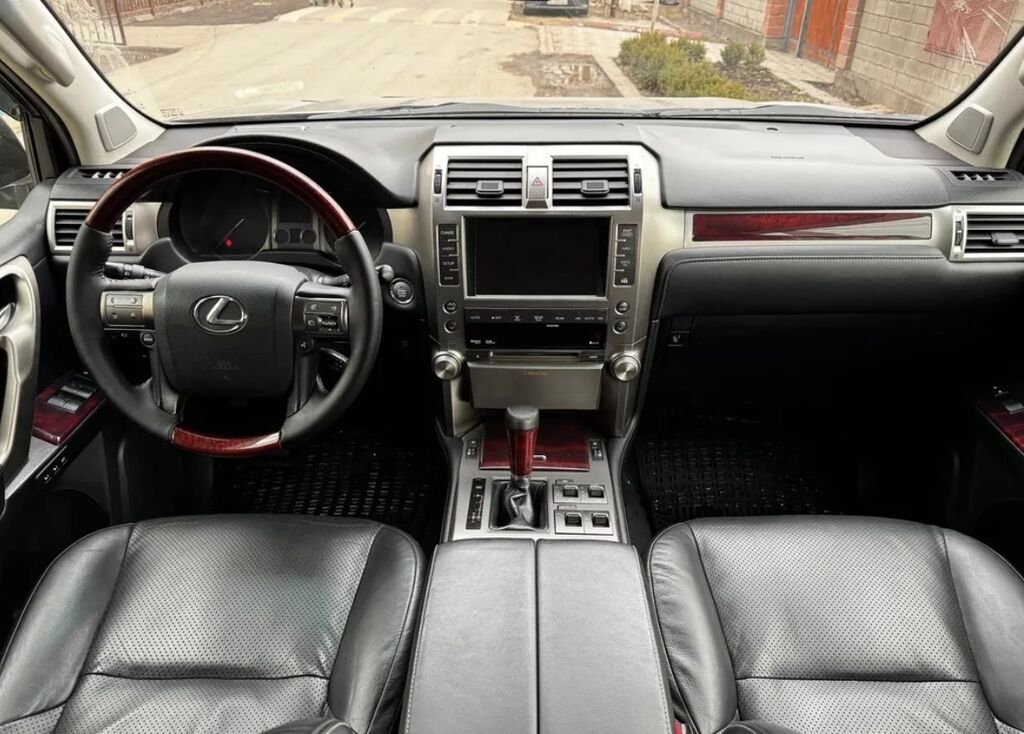 Lexus GX: 2011 г., 4.6 л, Автомат, Бензин, Внедорожник: фото 8