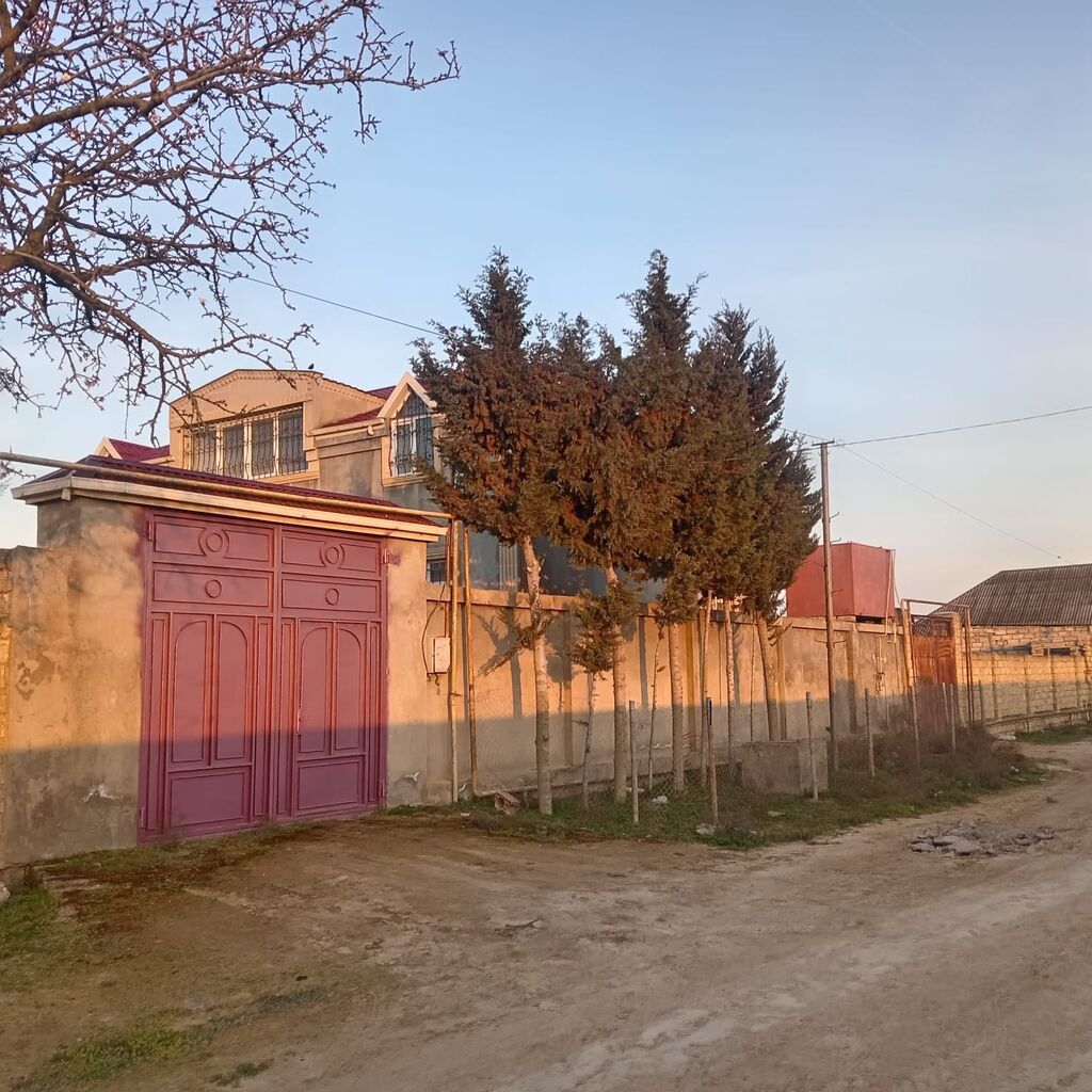 Qala qəs. 5 otaqlı, 120 kv. m