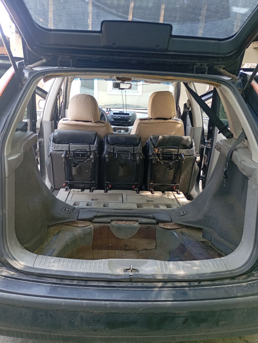 Nissan Almera Tino: 2002 г., 1.8 л, Механика, Бензин, Универсал: фото 5