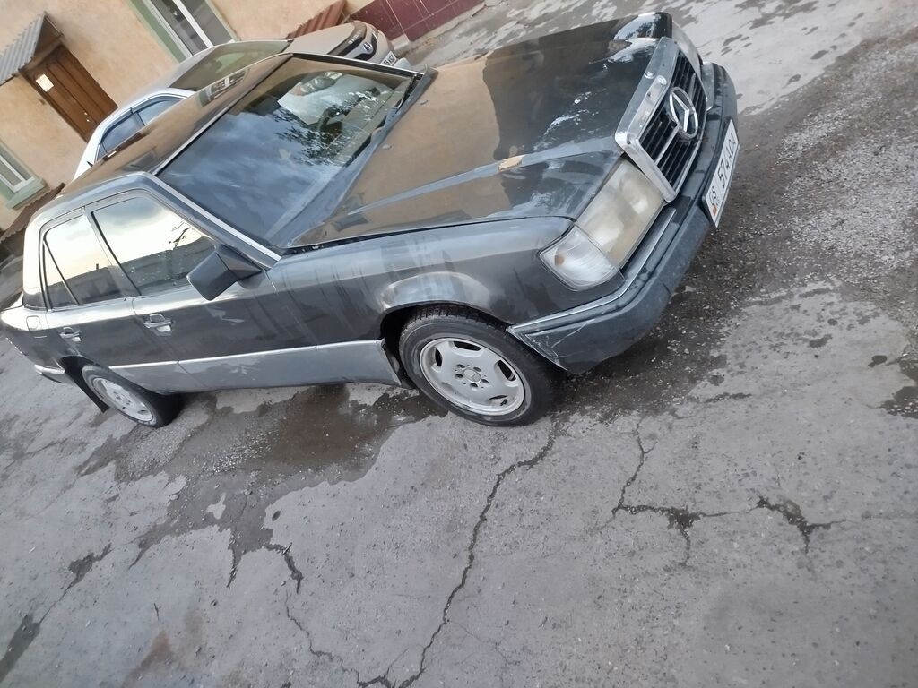 Mercedes-Benz W124: 1990 г., 3 л, Механика, Дизель, Седан: фото 6