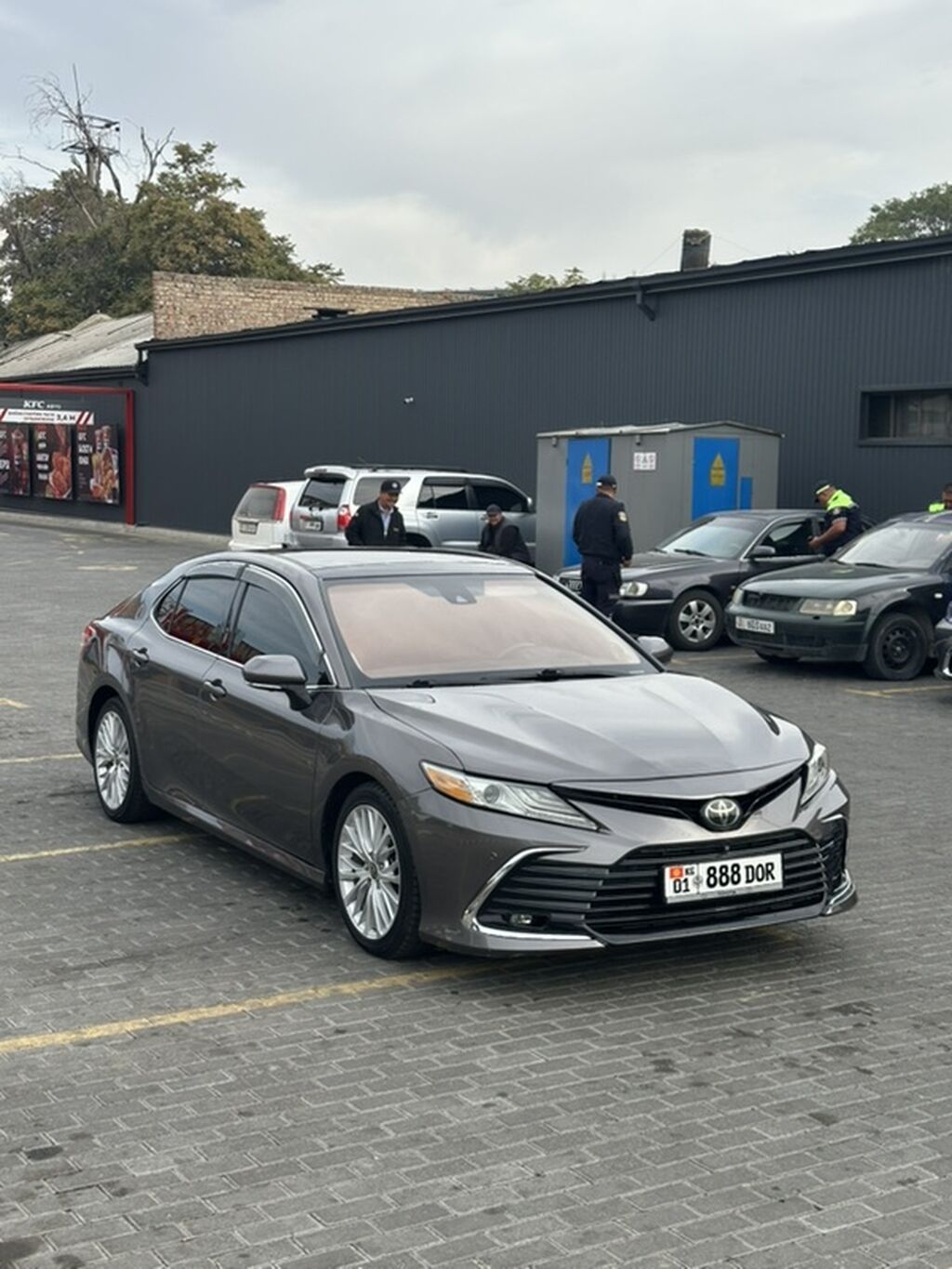 Toyota Camry: 2020 г., 2.5 л, Автомат, Бензин, Седан: фото 2