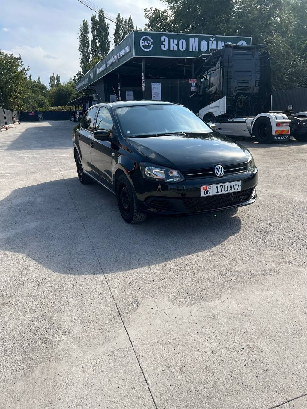 Volkswagen Polo: 2012 г., 1.6 л, Автомат, Бензин, Седан: фото 1
