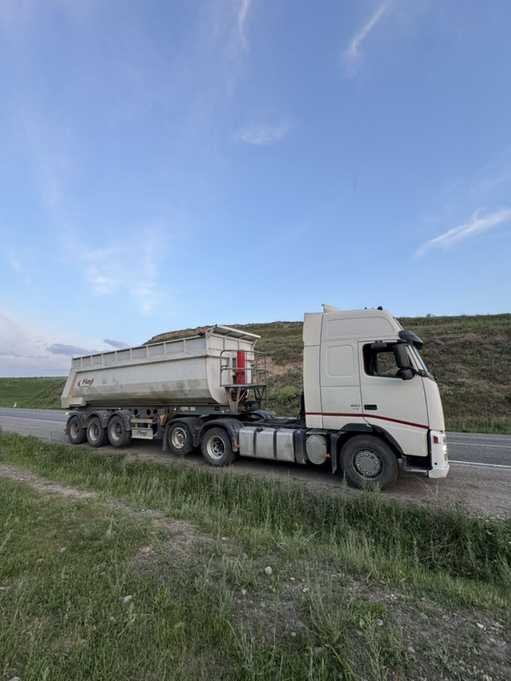 Тягач, Volvo, 2008 г., Самосвал: фото 3