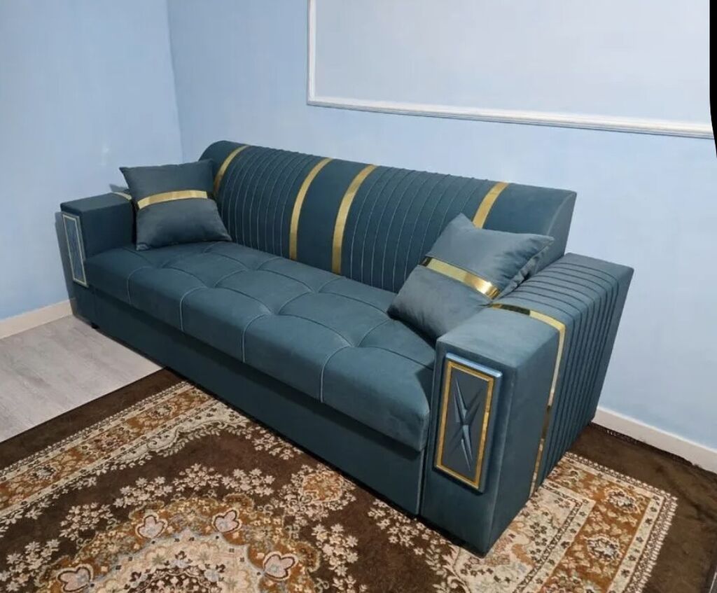 Диван раскладной в связи с переездом продаю Только звонить Александра