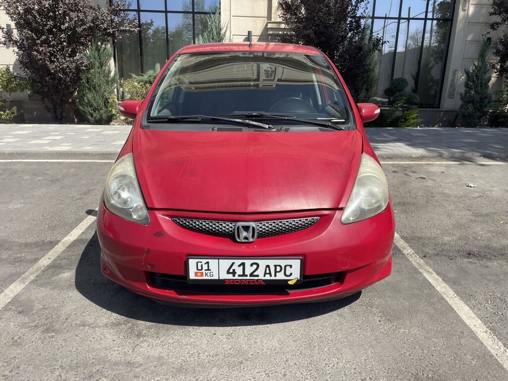Honda Fit: 2007 г., 1.3 л, Автомат, Бензин, Хэтчбэк: фото 3