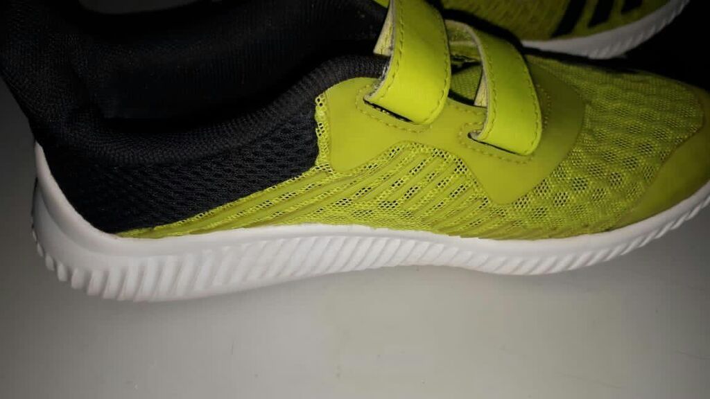 КРОССОВКИ ДЕТСКИЕ ОРИГИНАЛ ADIDAS РАЗМЕР ЕВРОПЕЙСКИЙ 31,1/2 КАК НОВЫЕ: фото 3