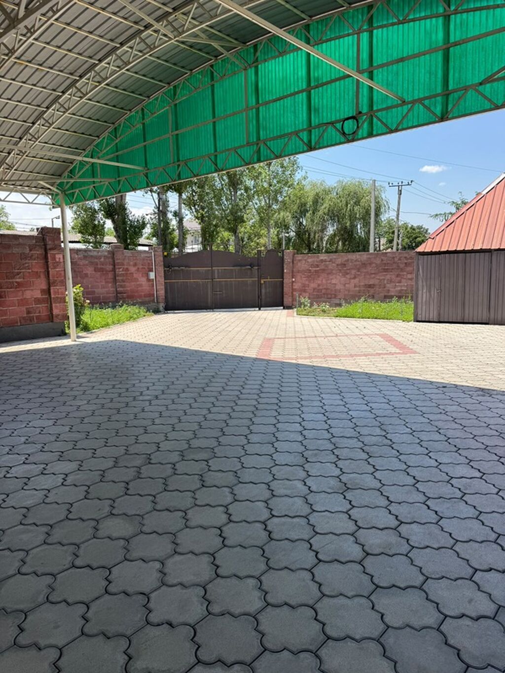 На продаже 2-х этажный дом с большим благоустроенным участком Район: В: фото 2