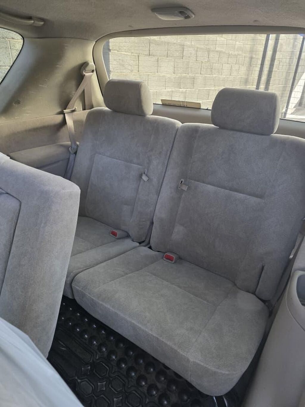 Toyota Ipsum: 2003 г., 2.4 л, Автомат, Бензин, Минивэн: фото 8