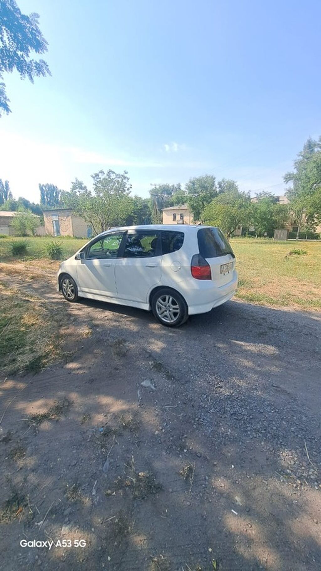 Honda Fit: 2004 г., 1.3 л, Вариатор, Бензин, Хэтчбэк: фото 3
