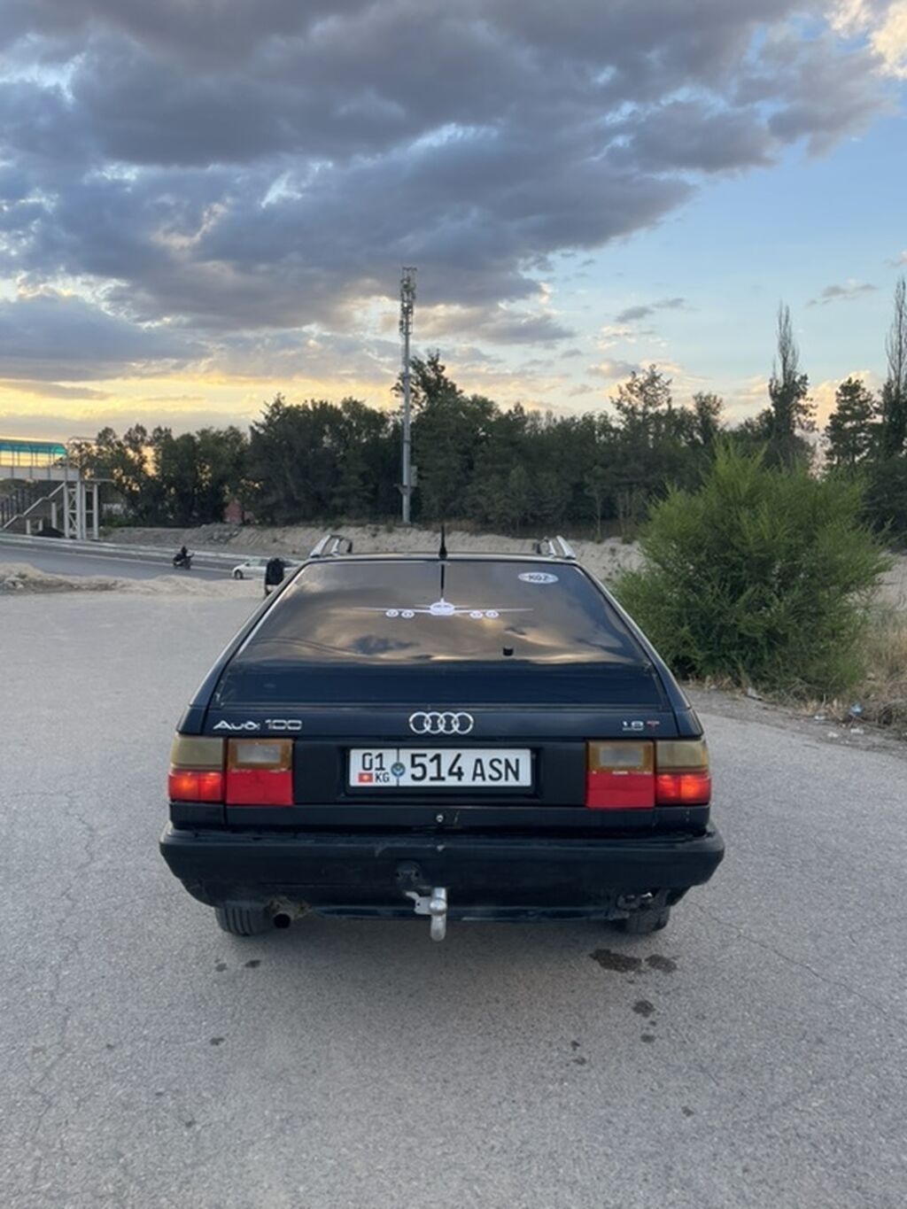 Audi 100: 1989 г., 1.8 л, Механика, Бензин, Универсал — фото 2