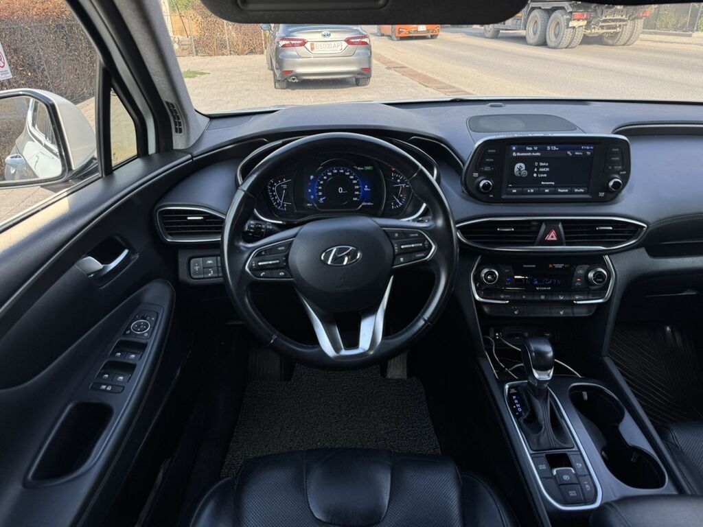 Hyundai Santa Fe: 2018 г., 2 л, Автомат, Бензин, Кроссовер: фото 7