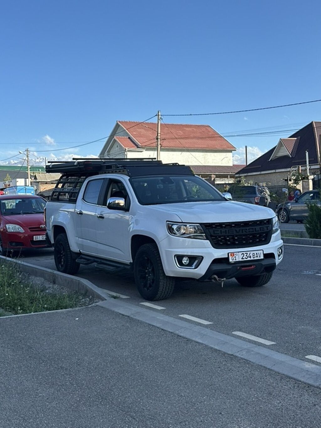 Chevrolet Colorado: 2020 г., 3.6 л, Автомат, Бензин, Пикап — фото 2