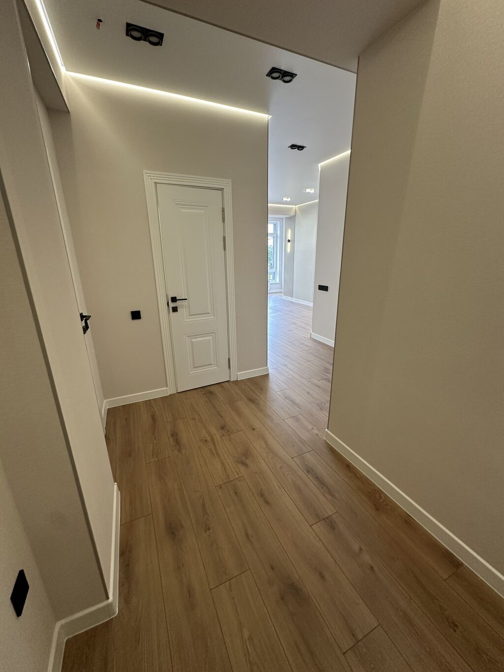 2 комнаты, 63 м², Элитка, Восток-5 мкр Элитка, 2 этаж, Свежий ремонт: фото 8