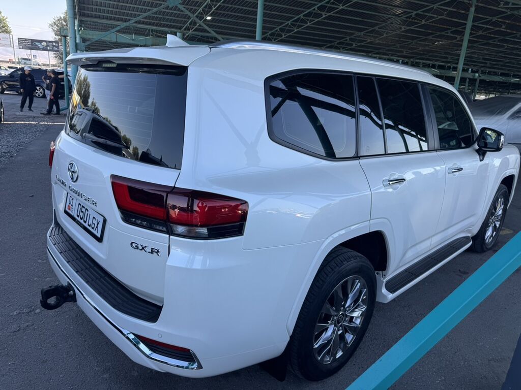 Toyota Land Cruiser: 2022 г., Бензин, Внедорожник: фото 7