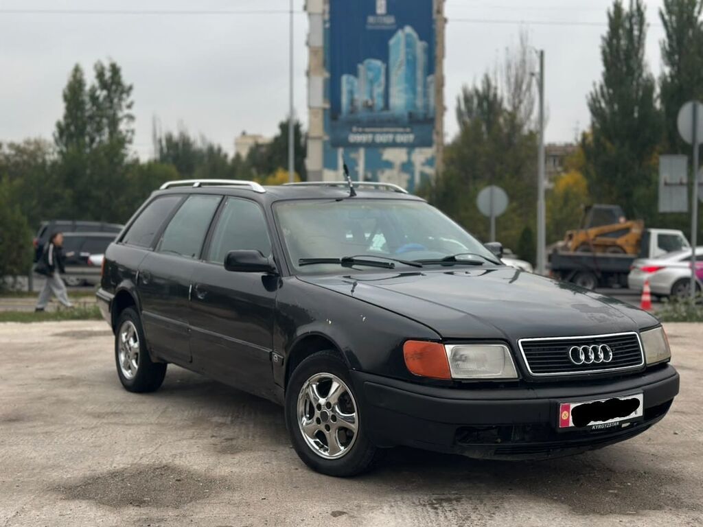 Audi A6: 1994 г., 2 л, Механика, Бензин, Универсал: фото 1