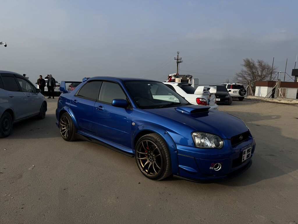 Subaru Impreza WRX: 2005 г., 2 л, Механика, Бензин, Седан: фото 3