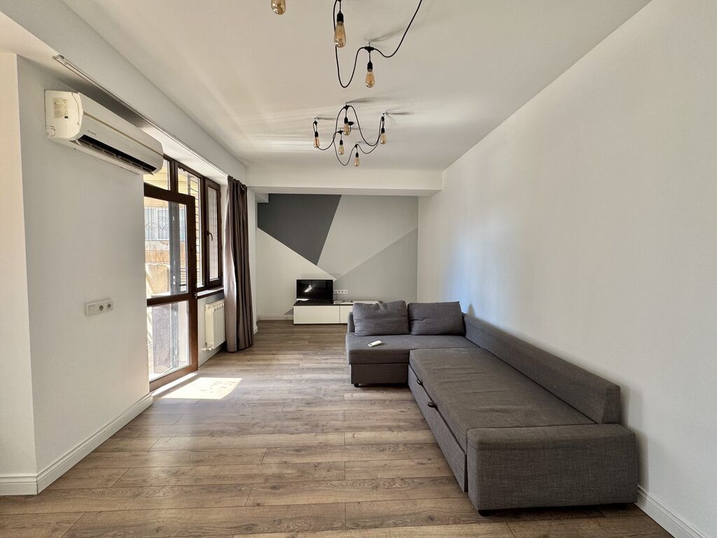 3 комнаты, 90 м², Элитка, 9 этаж: фото 2