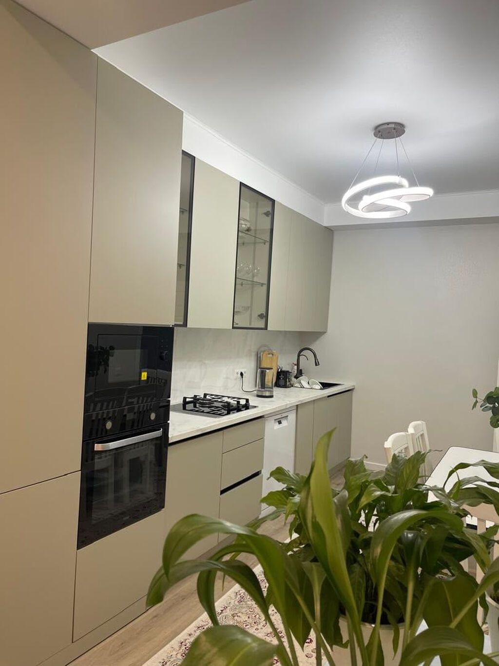 2 комнаты, 64 м², сквер Тоголок Молдо Элитка, 6 этаж, Евроремонт: фото 6