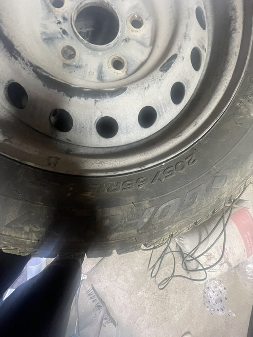 Колеса в сборе 205 / 65 / R 15, Зима, Б/у, Комплект, Легковые, Железные, отверстий - 5: фото 3