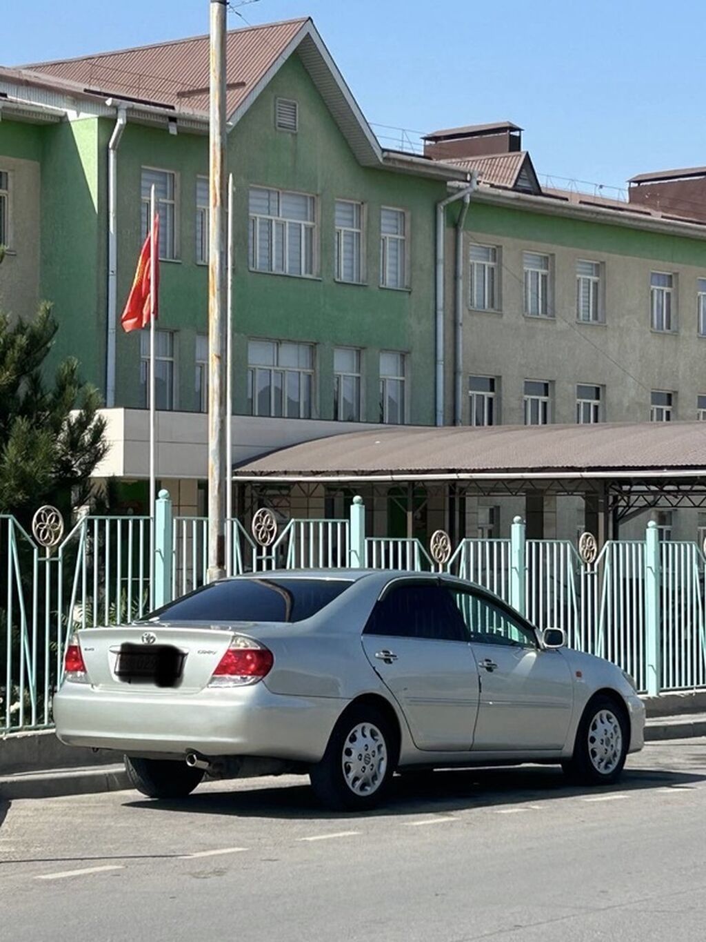 Toyota Camry: 2004 г., 2.4 л, Автомат, Газ, Седан: фото 2