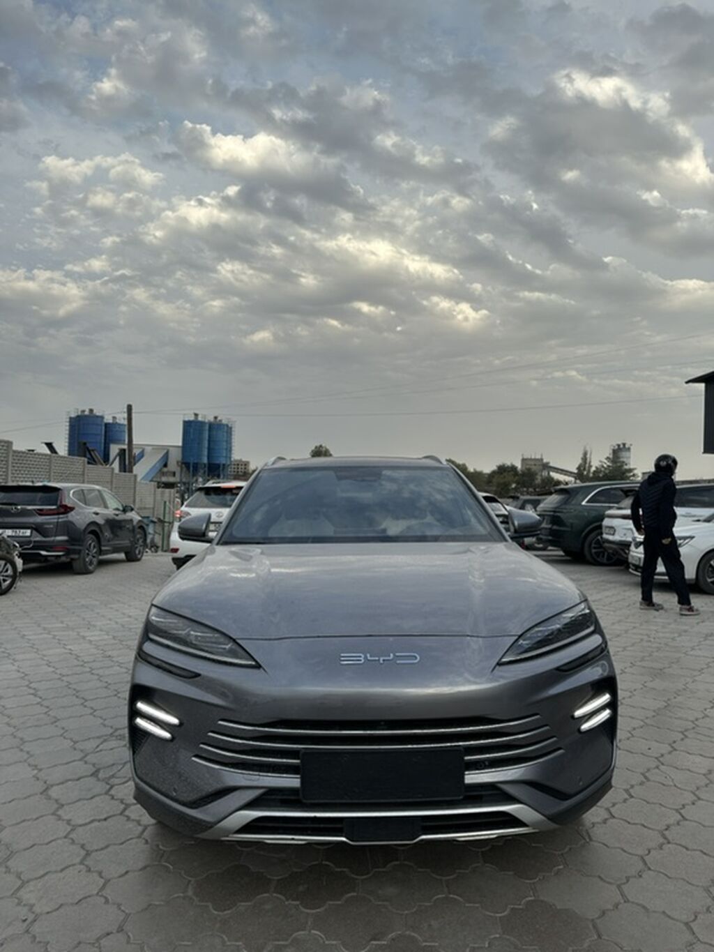 BYD Song Plus: 2024 г., 1.5 л, Автомат, Гибрид, Кроссовер: фото 1
