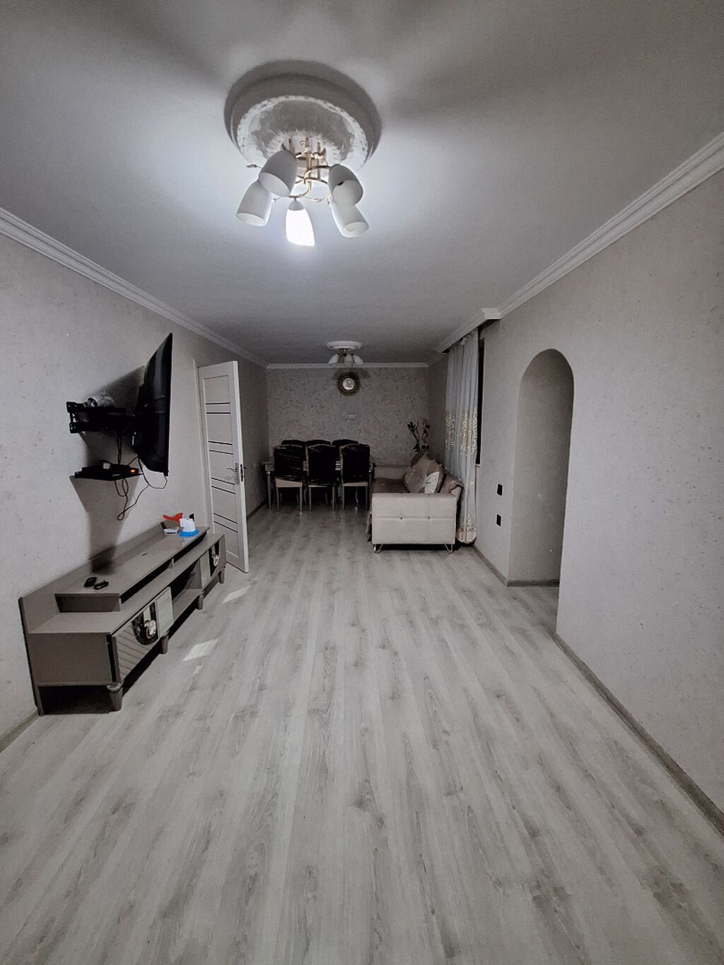 Bakı, 6 otaqlı, Köhnə tikili, 139 kv. m