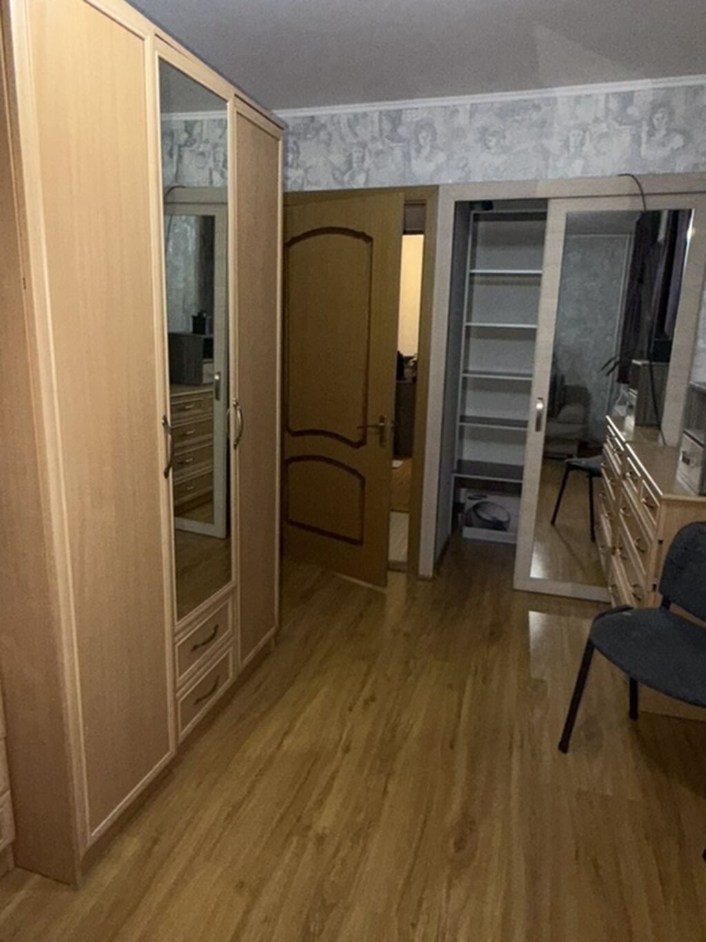 Сдается уютная комната с мебелью. В 3х комнатной 5микрорайоне. В: фото 3