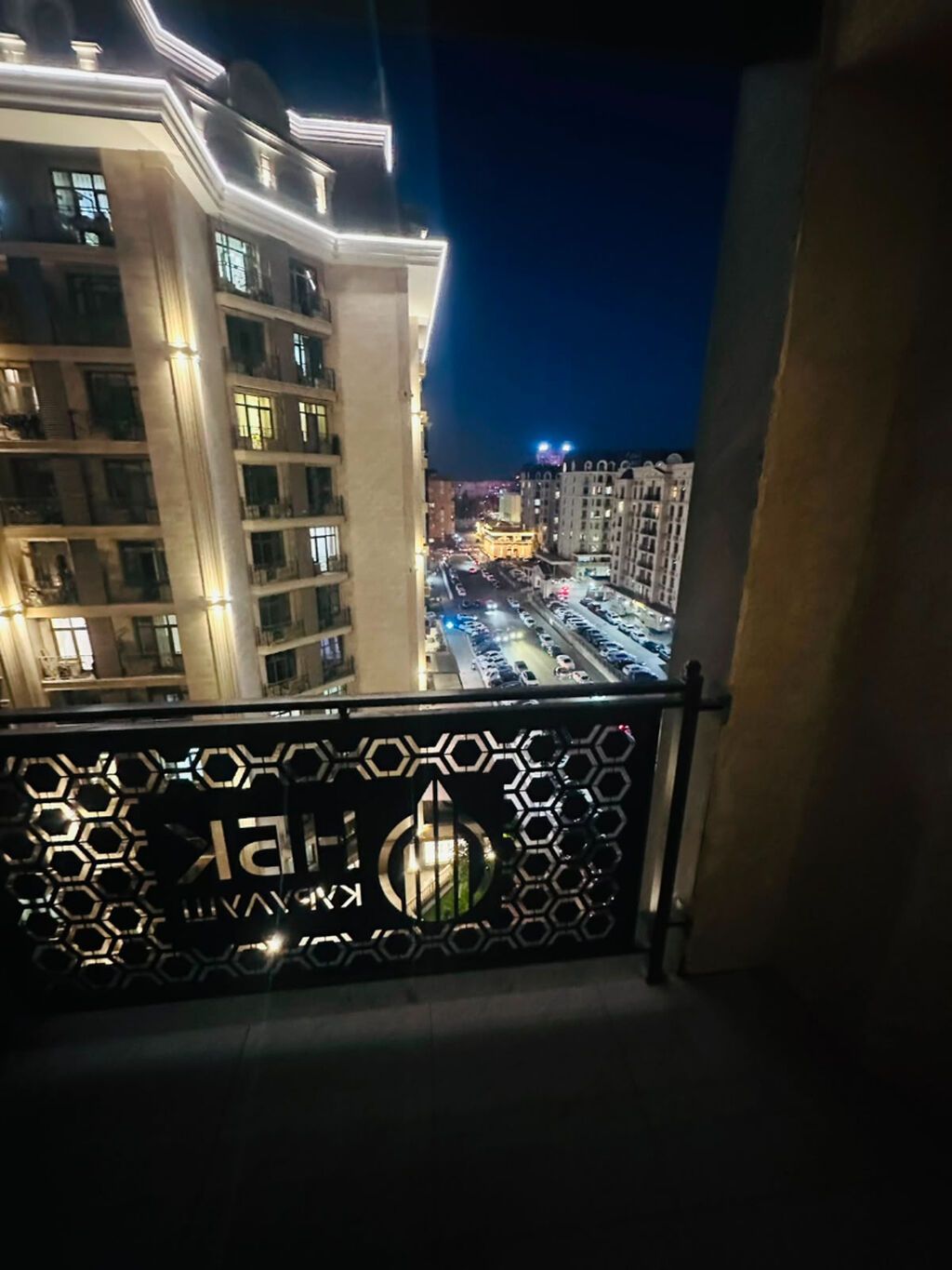 3 комнаты, 94 м², Асанбай мкр Элитка, 9 этаж, Свежий ремонт: фото 1