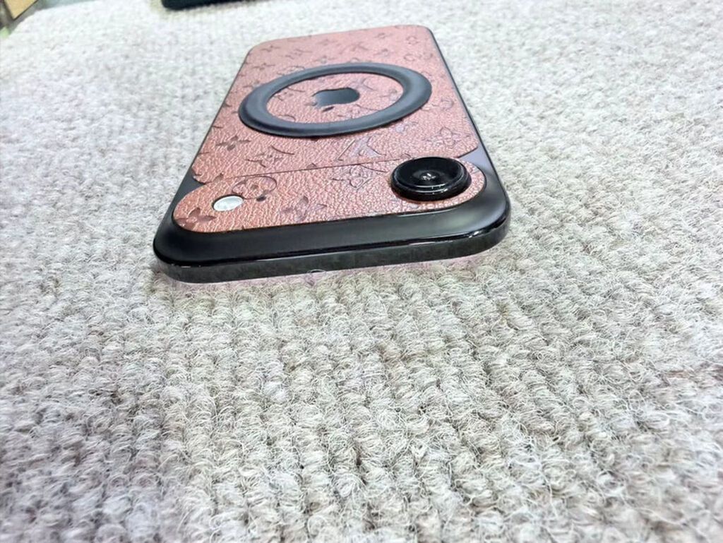 Продам iPhone 17 Air, 256 ГБ, черный: фото 2