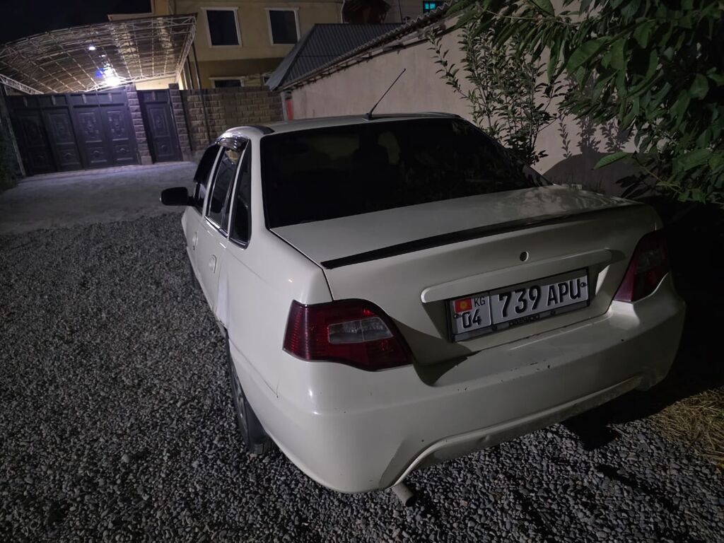 Daewoo Nexia: 2012 г., Седан: фото 7