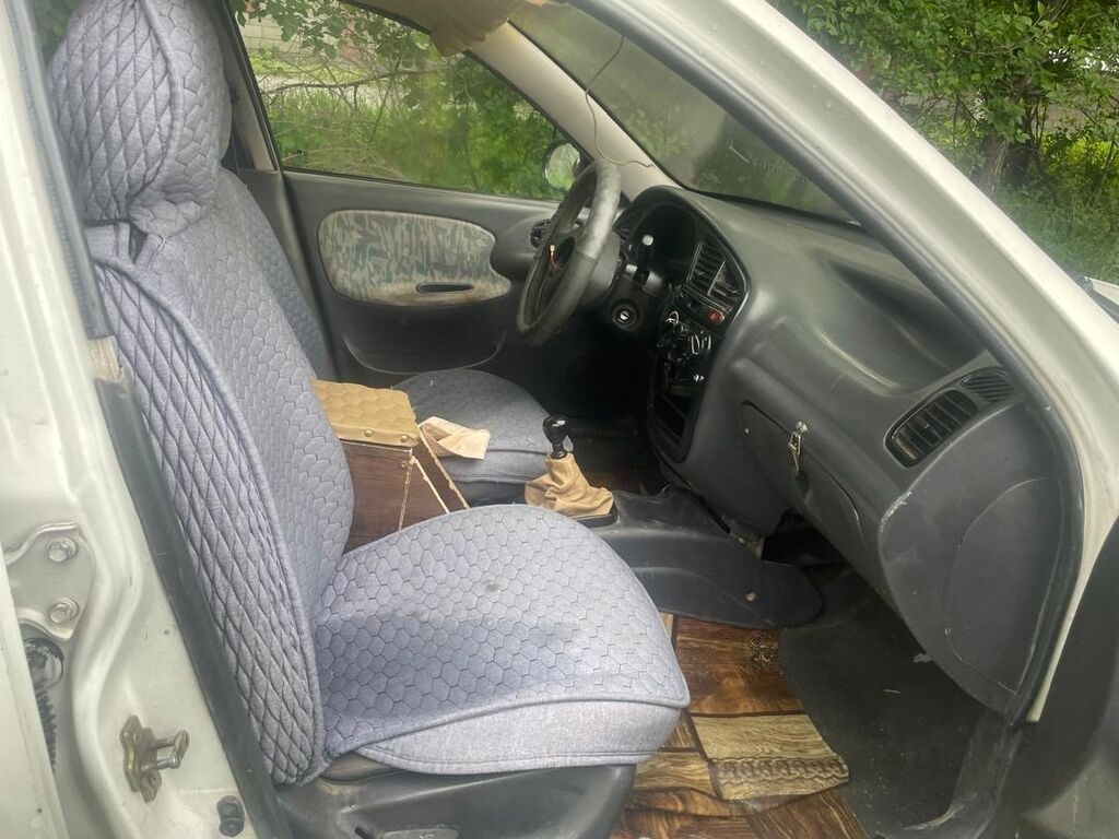 Chevrolet Lanos: 1996 г., 1.5 л, Механика, Бензин, Седан: фото 6