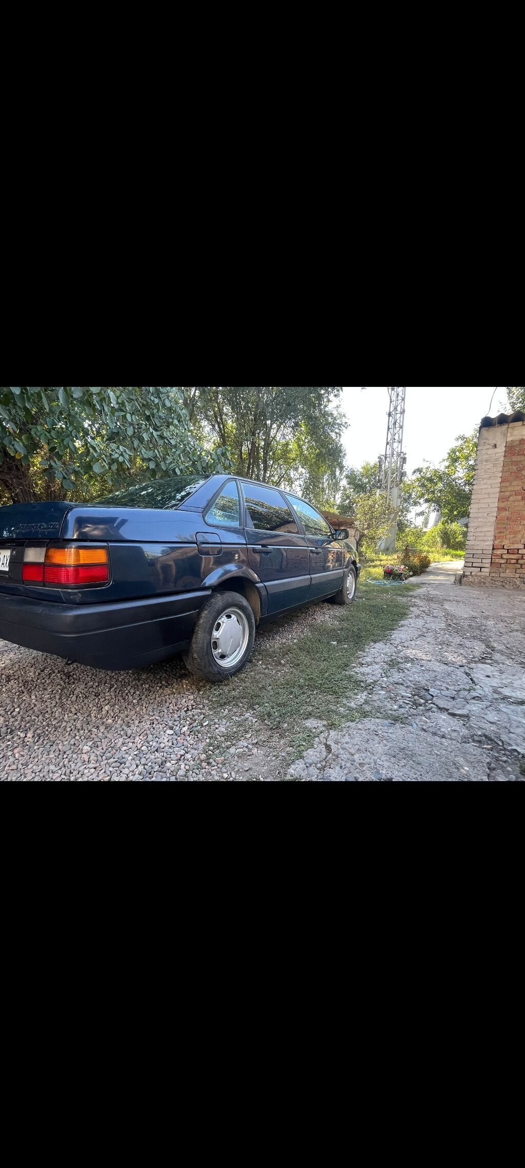 Volkswagen Passat: 1990 г., 1.8 л, Механика, Бензин, Седан: фото 4