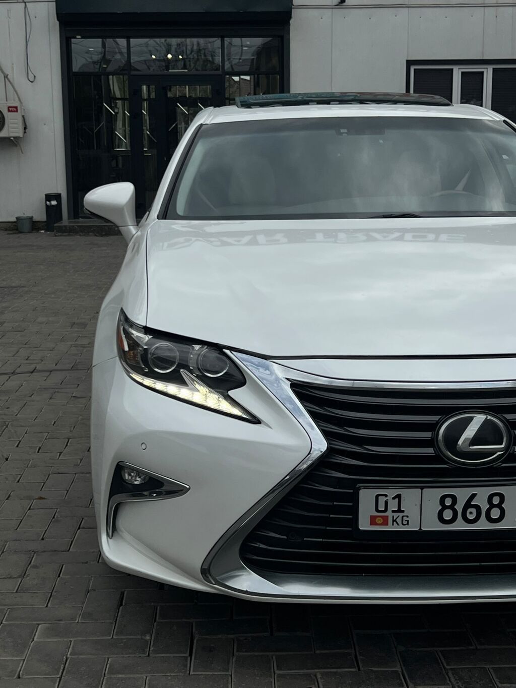 Lexus ES: 2018 г., 2.5 л, Автомат, Гибрид, Седан: фото 2