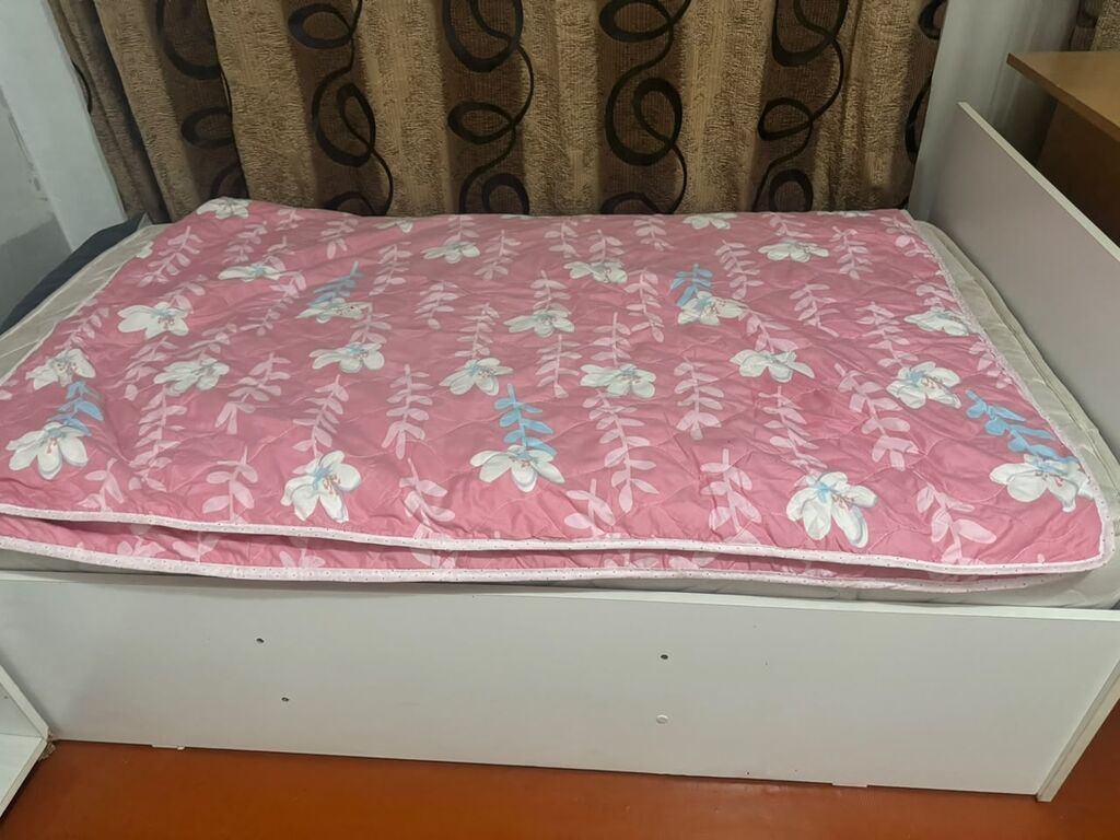 Продам односпальную кровать с матрасом: фото 2