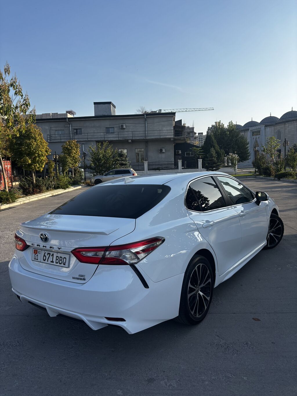 Toyota Camry: 2020 г., 2.5 л, Вариатор, Гибрид, Седан: фото 4